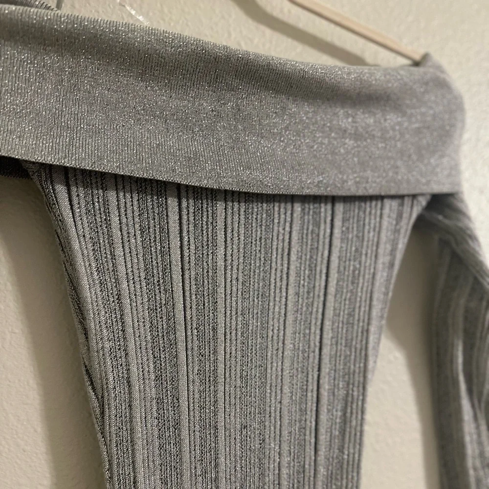 Le Lis Gray Off-Shoulder Long Sleeve Dress